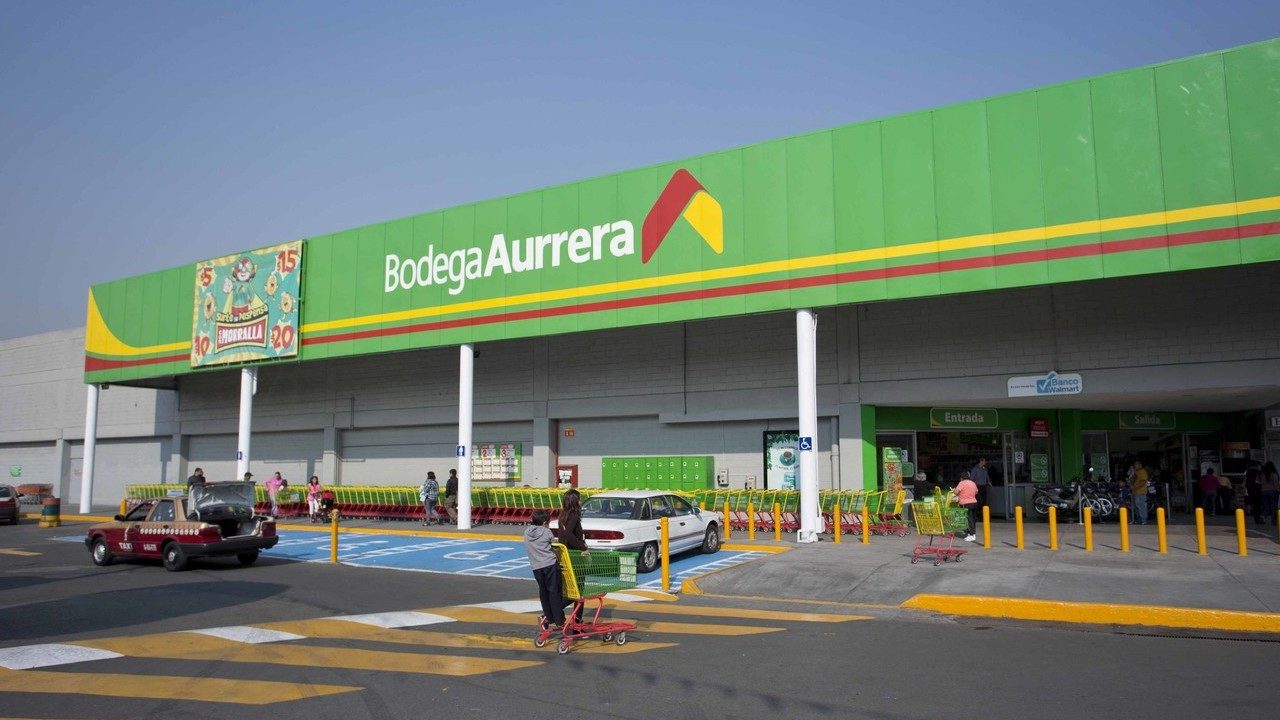 Introducing Snapchat: A social media platform for instant sharing of moments.